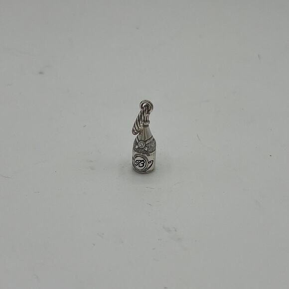 Brighton Bottle Charm - Picture 1 of 2